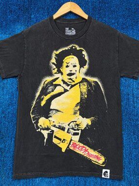 Bloody Disgusting x Texas Chainsaw Massacre Graphic T-Shirt Size S